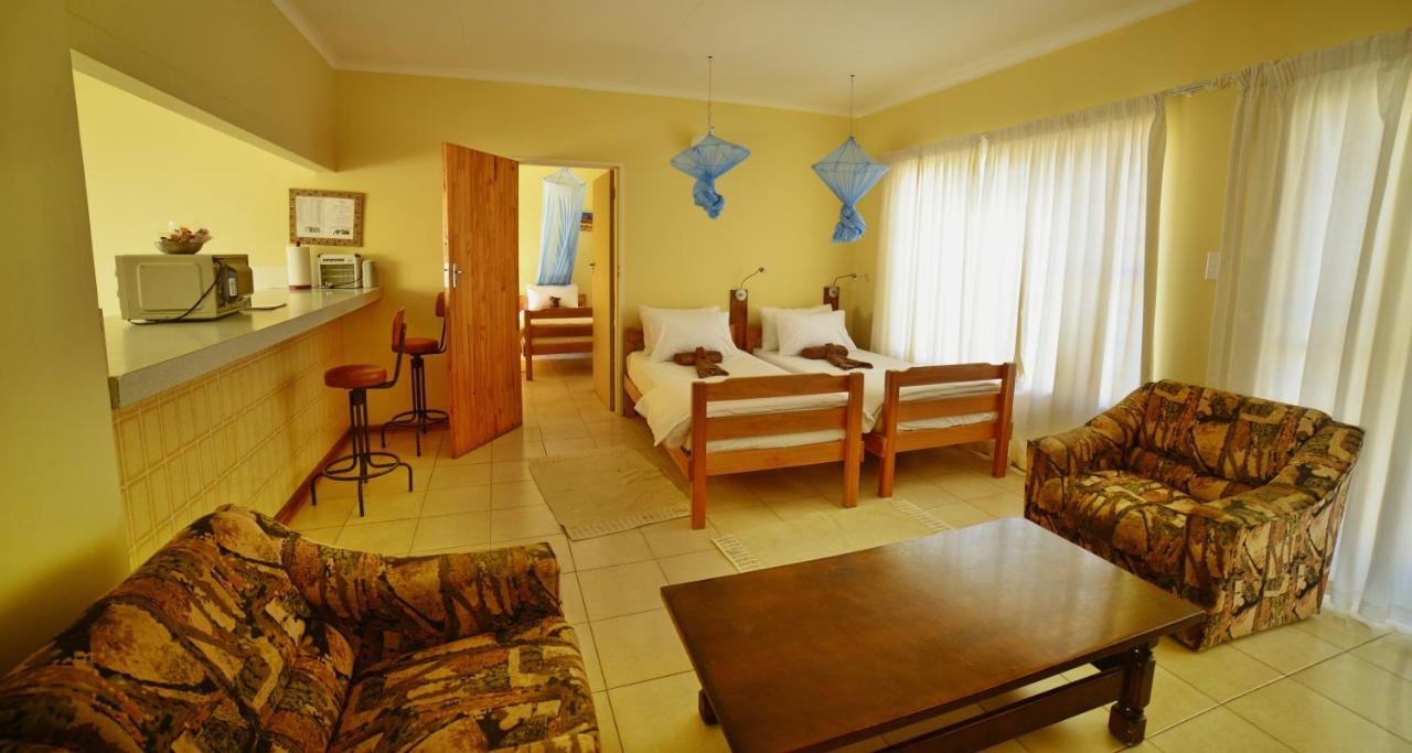 Brandberg Rest Camp Hotel Uis Kültér fotó